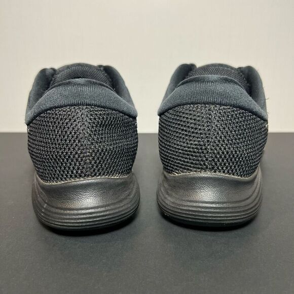 Womens NIKE Revolution 4 Triple Black Running Shoes / Size 6 - Picture 7 of 9